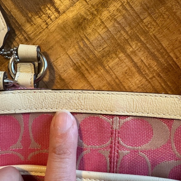 Signature East/West Tote (Coach Style F17726) - Picture 6 of 9